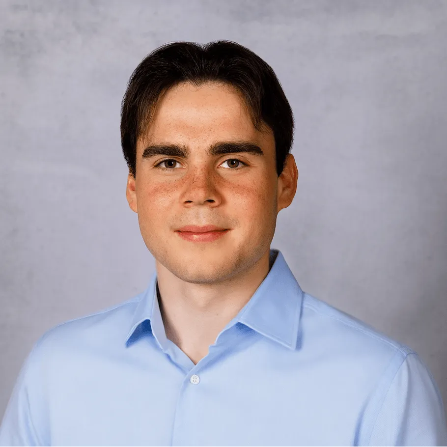 A head shot of Alex Bowker