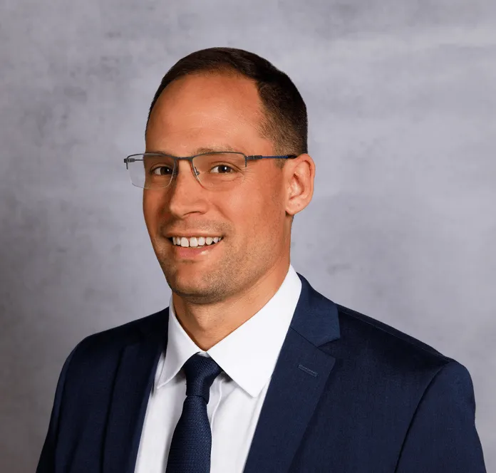 a head shot of Charlie Kamen