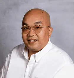 a head shot of David Tran