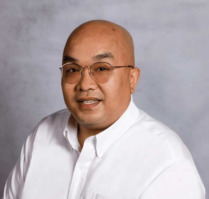 a head shot of David Tran