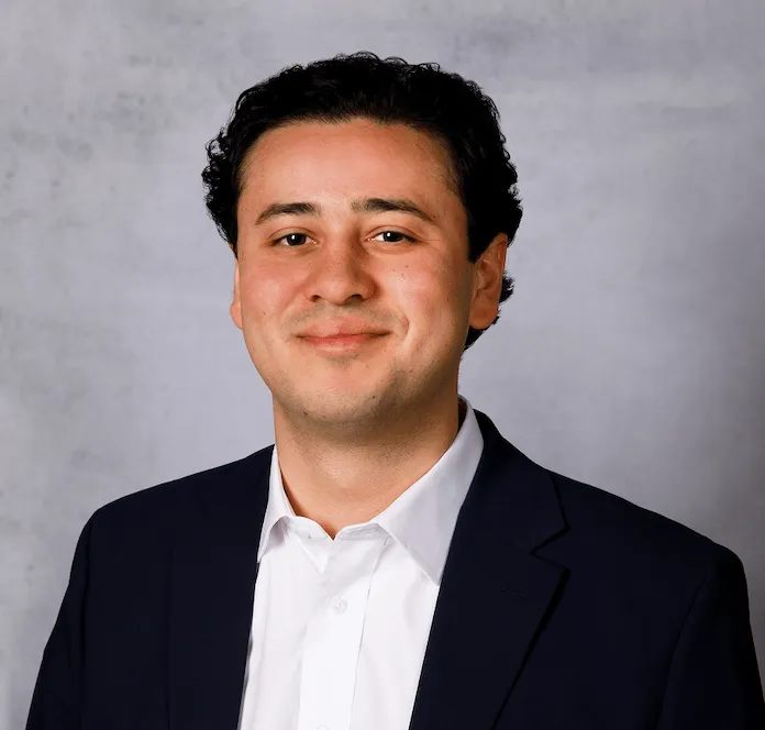 a head shot of Dennis Kless