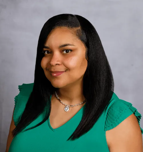 a head shot of Dionne Lardill