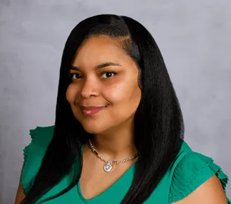 a head shot of Dionne Lardill