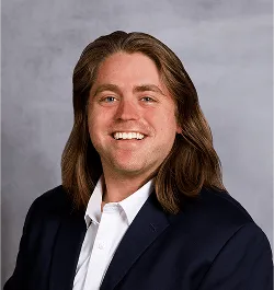a head shot of Doug Weisman