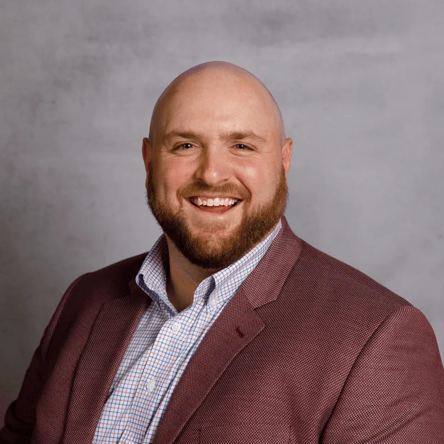 A head shot of Evan Gorbach