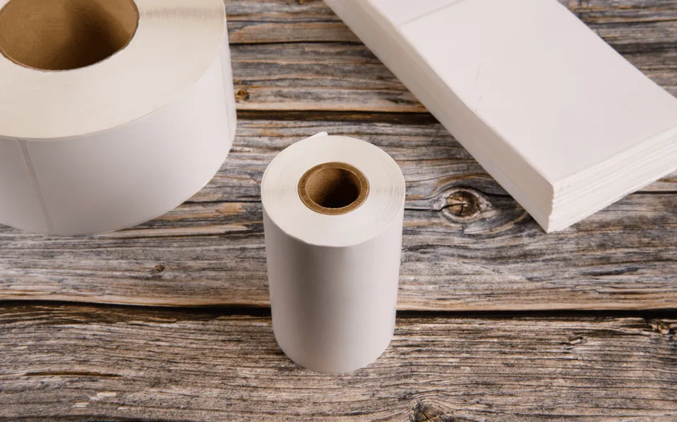 Roll and fanfold format options with different core sizes