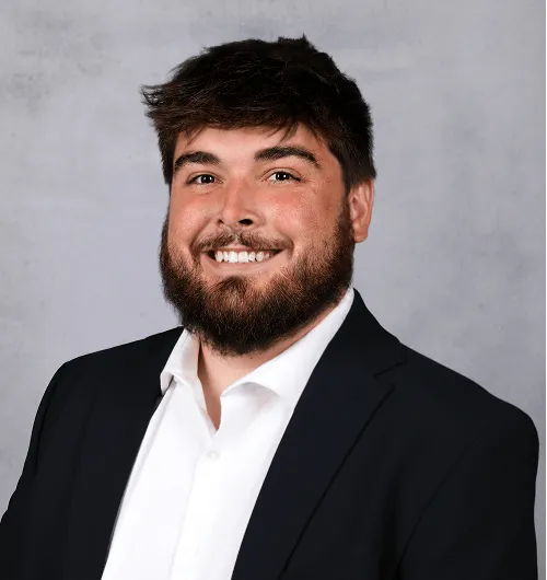 a head shot of Josh Davis