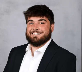 a head shot of Josh Davis