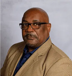 a head shot of Steven Green