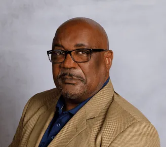 a head shot of Steven Green
