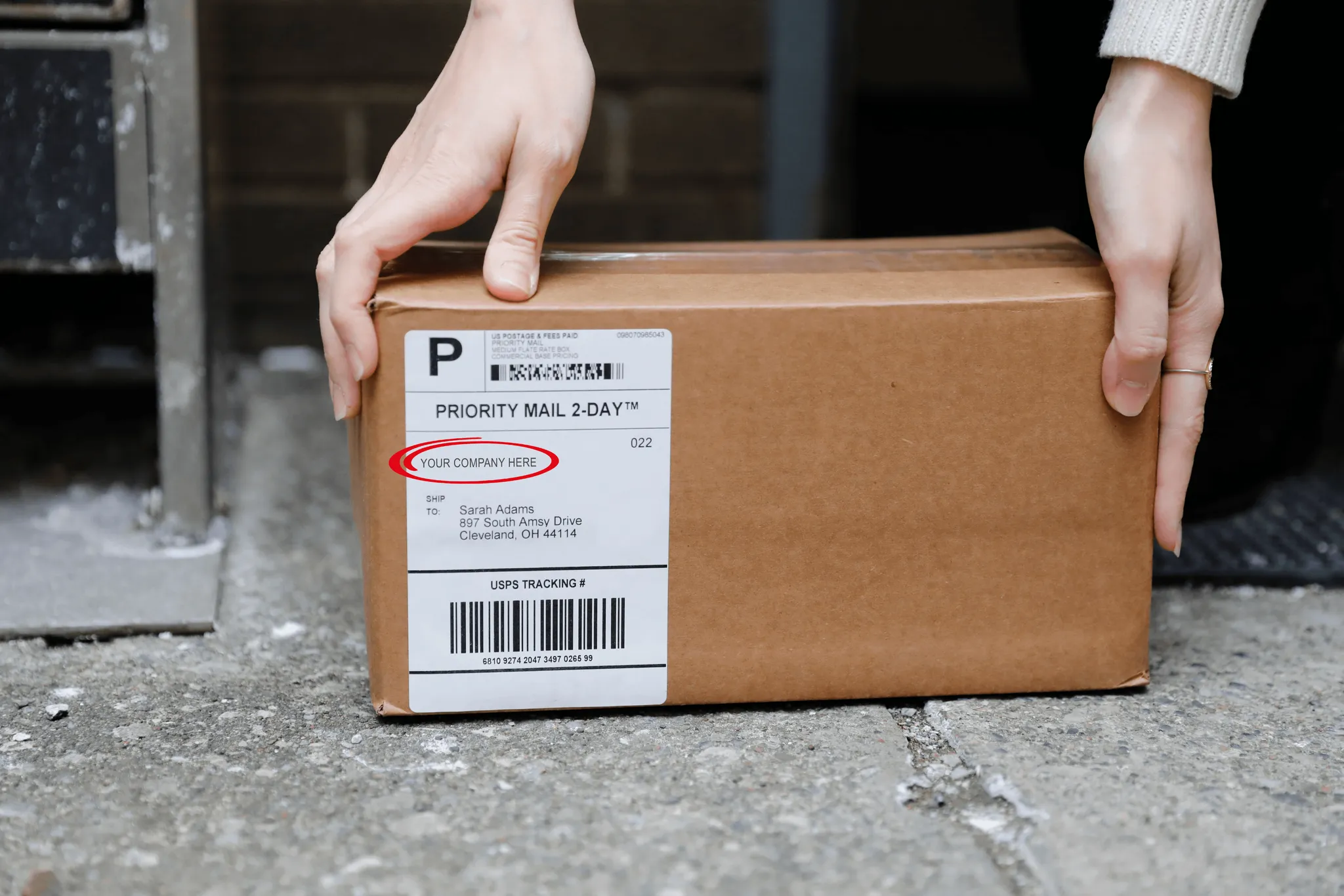 Thermal labels on shipping box