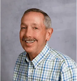a head shot of Tom Gundling